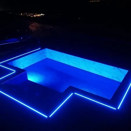 Hb Villa *
